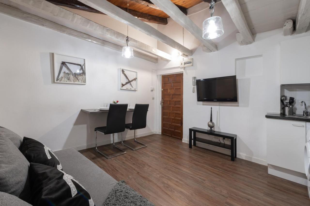 Apartamentos Day Madrid Gran Via Centro Sol Malasana Buitenkant foto