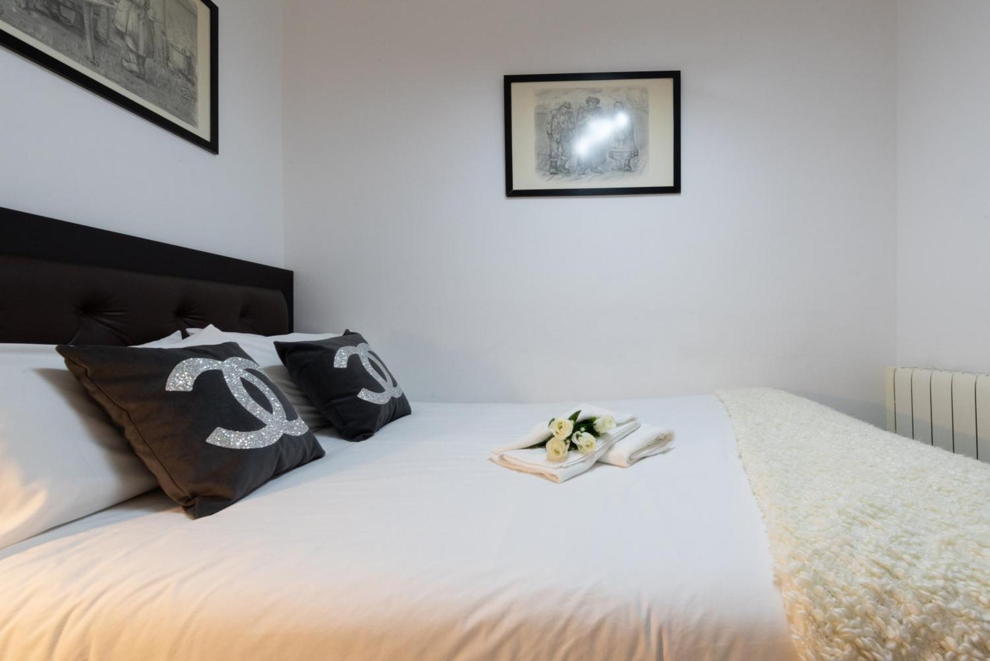 Apartamentos Day Madrid Gran Via Centro Sol Malasana Kamer foto