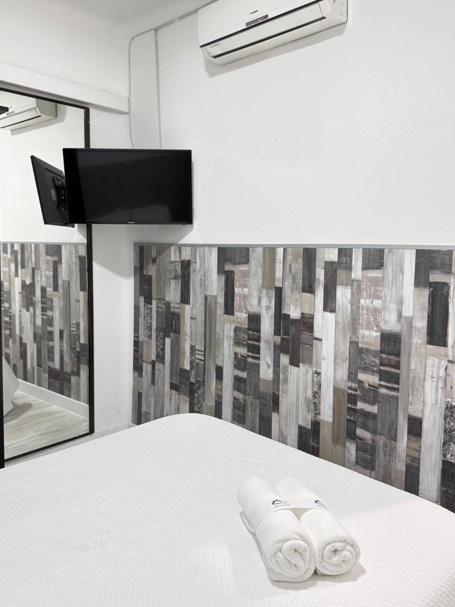 Apartamentos Day Madrid Gran Via Centro Sol Malasana Buitenkant foto